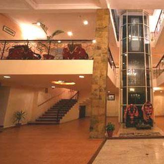 ホテルSarovar Portico Badrinath Joshīmath エクステリア 写真